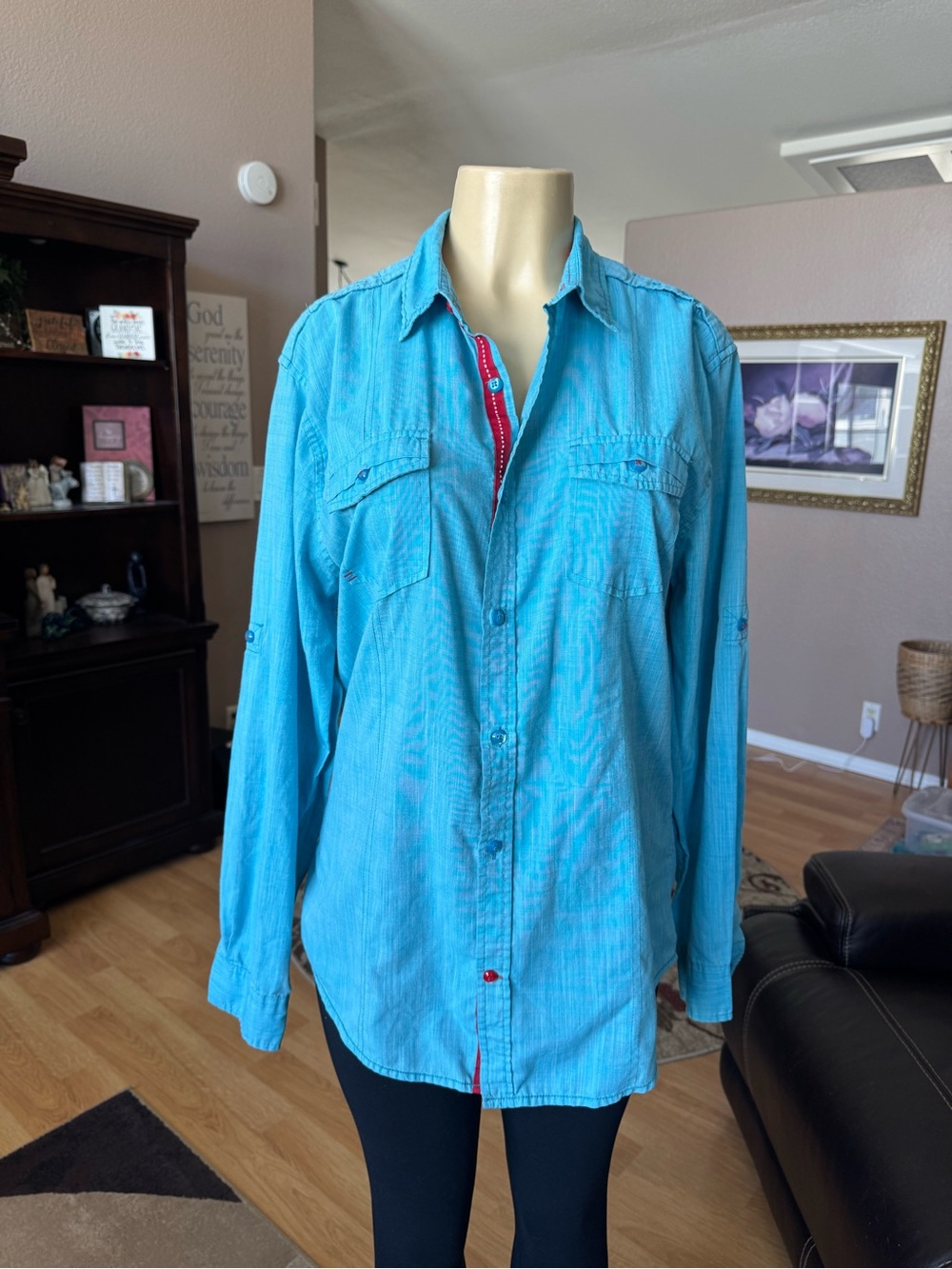 Tranquility & Mayhem blue long sleeve button down shirt-size L